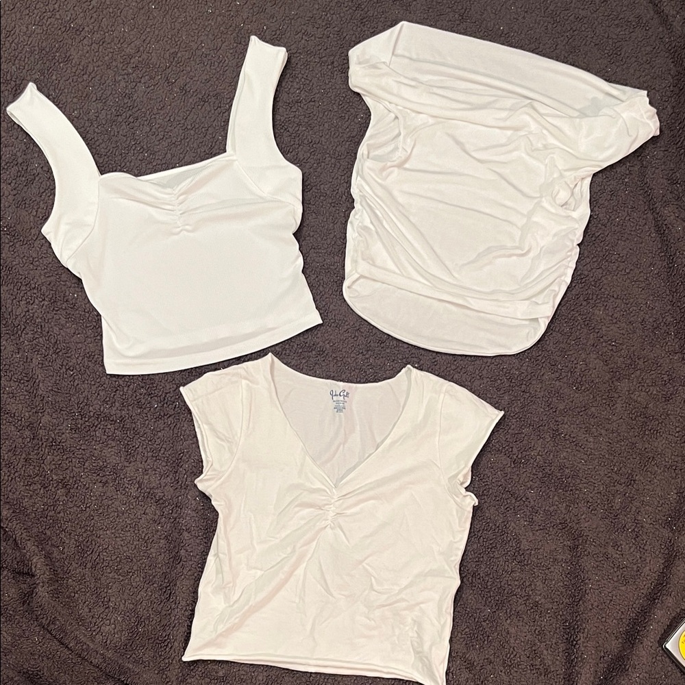 Bundle White Crop Tops  - scoopneck, v-neck and wide strap. John Galt, SHEIN